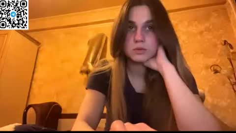 ELA online show from April 18, 2026, 7:07 pm