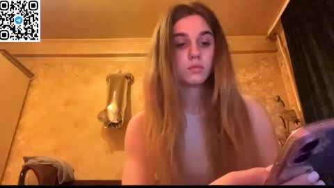 Snapshot of lovelysilk_63 chatting on May 7, 2026, 7:08 pm ELA online show from May 7, 2026, 7:08 pm
