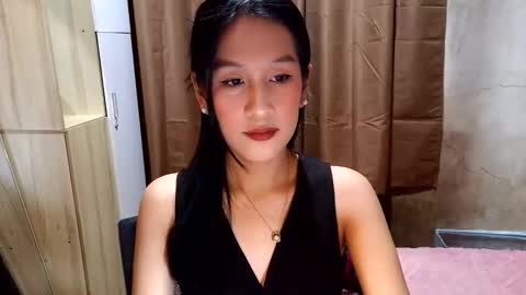loveme_fiona online show from November 18, 2025, 4:39 am