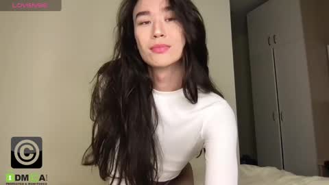 Mikie online show from February 21, 2025, 2:16 pm