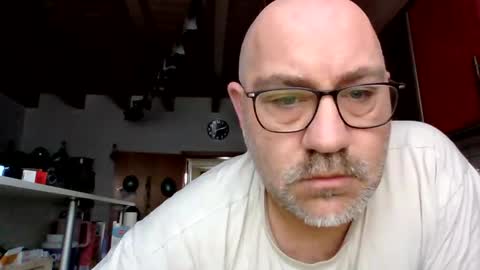 Snapshot of lover010983 chatting on February 20, 2025, 7:12 am lover010983 online show from February 20, 2025, 7:12 am