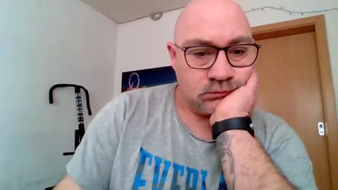 Snapshot of lover010983 chatting on March 10, 2025, 8:48 am lover010983 online show from March 10, 2025, 8:48 am