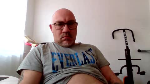 Snapshot of lover010983 chatting on March 11, 2025, 8:52 am lover010983 online show from March 11, 2025, 8:52 am