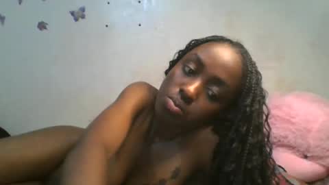 Snapshot of lovers_oncam chatting on March 3, 2026, 5:19 pm RedJoy online show from March 3, 2026, 5:19 pm