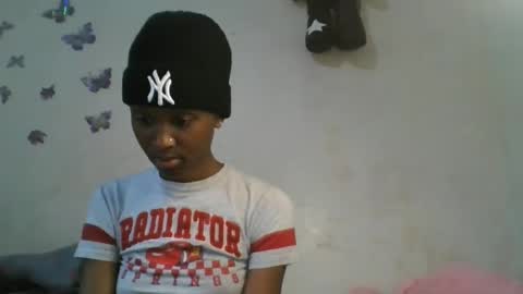 Snapshot of lovers_oncam chatting on March 24, 2026, 5:45 am RedJoy online show from March 24, 2026, 5:45 am