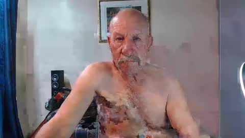 Snapshot of lovesblackazz chatting on November 26, 2025, 11:22 am Lovesblackazz online show from November 26, 2025, 11:22 am