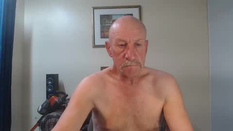 Snapshot of lovesblackazz chatting on December 13, 2025, 10:26 pm Lovesblackazz online show from December 13, 2025, 10:26 pm