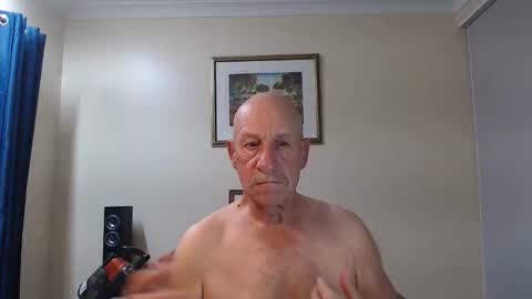 Snapshot of lovesblackazz chatting on December 22, 2025, 11:18 am Lovesblackazz online show from December 22, 2025, 11:18 am