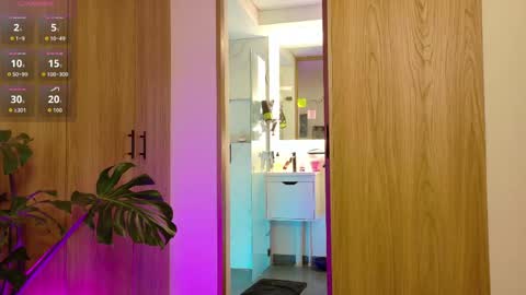 Snapshot of loveskingdom chatting on March 13, 2026, 2:01 pm LovesKingdom online show from March 13, 2026, 2:01 pm