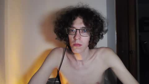 LovesomeCookie online show from April 27, 2026, 4:27 pm