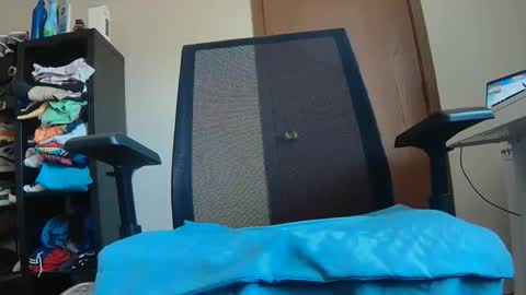 lovestrapons1 online show from March 17, 2026, 1:14 pm