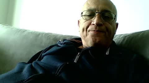 lovetightass online show from April 4, 2026, 9:07 am