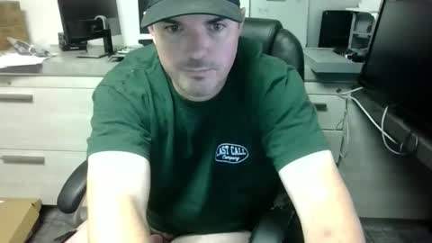 Snapshot of lovetofps chatting on January 8, 2026, 5:37 pm Love2Game online show from January 8, 2026, 5:37 pm