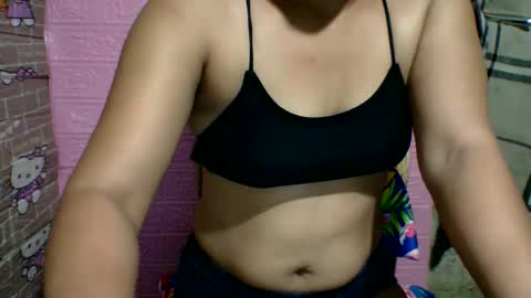 lovexx_69ass online show from November 4, 2025, 3:55 pm