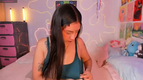 Danna online show from April 10, 2026, 12:21 pm