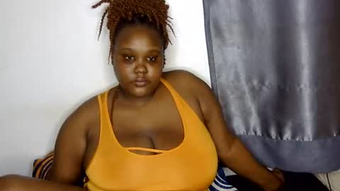 Snapshot of loveybony chatting on July 15, 2026, 6:51 am Loveybony online show from July 15, 2026, 6:51 am