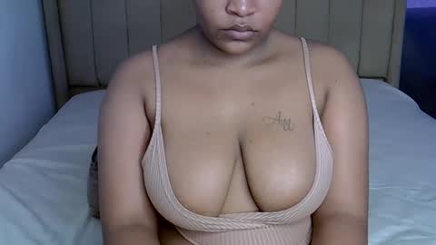 loveydivah online show from September 26, 2025, 2:43 pm