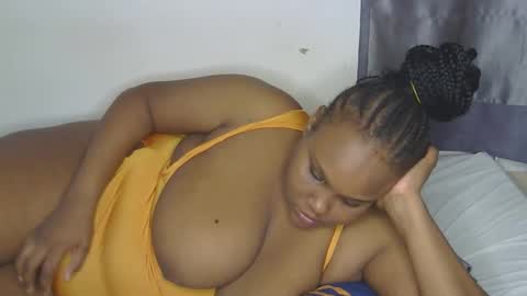 Snapshot of loveytiana chatting on April 22, 2026, 6:16 am loveytiana online show from April 22, 2026, 6:16 am