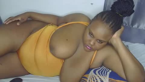 Snapshot of loveytiana chatting on April 23, 2026, 6:58 am loveytiana online show from April 23, 2026, 6:58 am