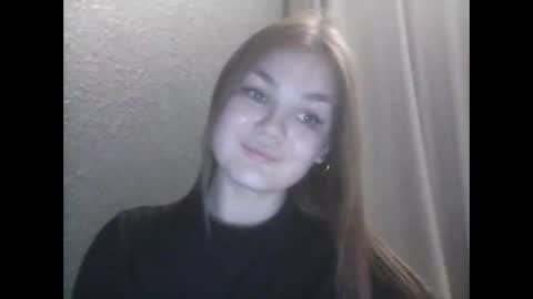 Snapshot of loviesimone chatting on September 30, 2025, 10:15 pm loviesimone online show from September 30, 2025, 10:15 pm