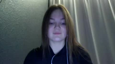 Snapshot of loviesimone chatting on November 18, 2025, 9:08 pm loviesimone online show from November 18, 2025, 9:08 pm