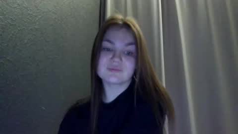 Snapshot of loviesimone chatting on December 2, 2025, 10:16 pm loviesimone online show from December 2, 2025, 10:16 pm