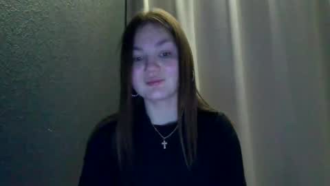 Snapshot of loviesimone chatting on December 17, 2025, 10:38 pm loviesimone online show from December 17, 2025, 10:38 pm
