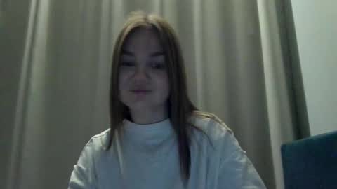 Snapshot of loviesimone chatting on February 9, 2026, 9:41 pm loviesimone online show from February 9, 2026, 9:41 pm