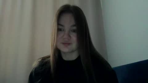 Snapshot of loviesimone chatting on February 24, 2026, 9:51 am loviesimone online show from February 24, 2026, 9:51 am