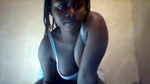 Snapshot of loviett chatting on April 10, 2026, 2:44 pm loviett online show from April 10, 2026, 2:44 pm