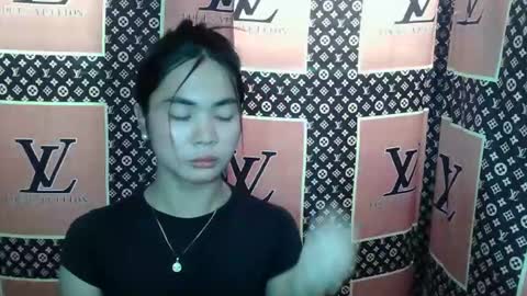 Snapshot of loving_rhean chatting on November 26, 2025, 2:01 am loving_rhean online show from November 26, 2025, 2:01 am
