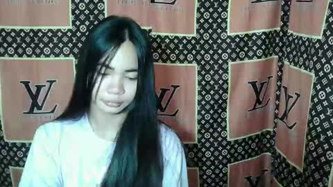 Snapshot of loving_rhean chatting on November 28, 2025, 10:45 pm loving_rhean online show from November 28, 2025, 10:45 pm