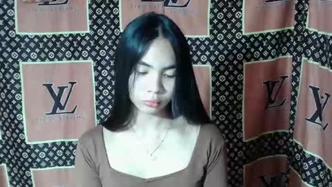 Snapshot of loving_rhean chatting on December 20, 2025, 12:23 pm loving_rhean online show from December 20, 2025, 12:23 pm