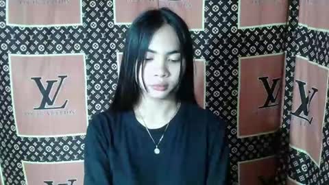 Snapshot of loving_rhean chatting on December 22, 2025, 11:51 am loving_rhean online show from December 22, 2025, 11:51 am