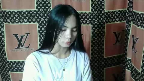 Snapshot of loving_rhean chatting on January 8, 2026, 11:34 am loving_rhean online show from January 8, 2026, 11:34 am