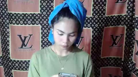 Snapshot of loving_rhean chatting on January 14, 2026, 11:38 am loving_rhean online show from January 14, 2026, 11:38 am