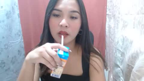 Scarlet online show from December 14, 2025, 5:46 am