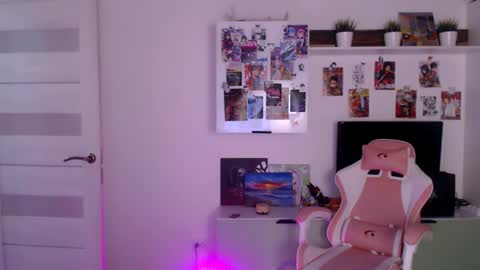 Loly online show from January 16, 2025, 1:27 am