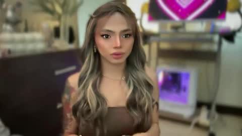 Candice online show from November 12, 2025, 11:10 am