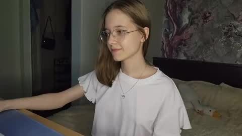 Karmell online show from March 10, 2025, 2:26 pm