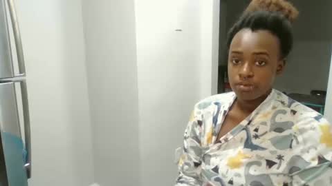 Snapshot of loyalbambi chatting on September 10, 2025, 11:10 am loyalbambi online show from September 10, 2025, 11:10 am