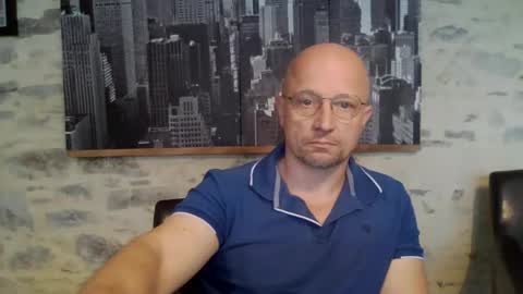 Espigle online show from April 30, 2026, 6:20 am