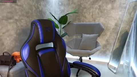 lu_muon online show from February 4, 2025, 1:34 am