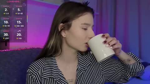 Lua online show from February 14, 2026, 11:01 pm