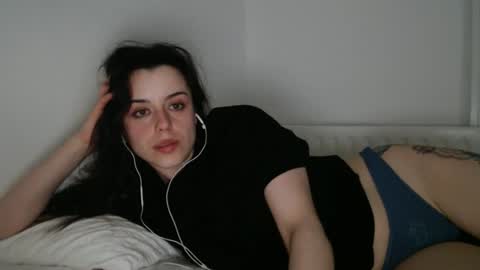 luana online show from November 1, 2025, 10:34 pm