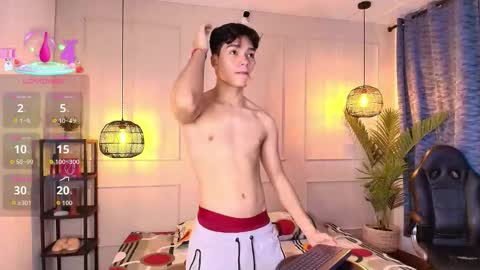 lUAN online show from January 15, 2026, 8:01 pm