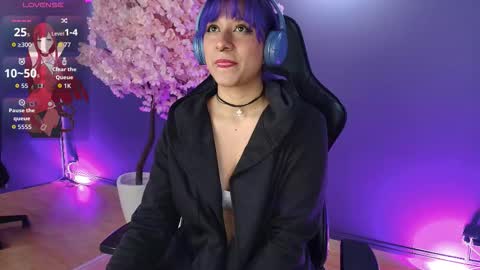 Luan online show from December 2, 2025, 12:43 pm