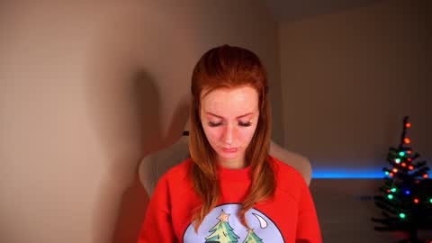Snapshot of lubafox chatting on December 25, 2024, 7:56 pm Luba online show from December 25, 2024, 7:56 pm