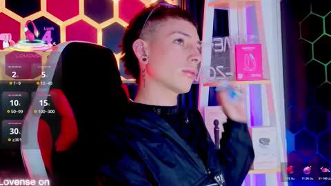 Luca  online show from March 18, 2026, 8:45 pm