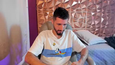 Lucas online show from March 18, 2026, 4:37 am